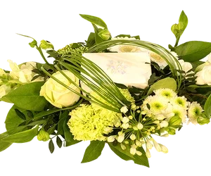 Bloemstuk ovaal wit + bloemetjes chocolade